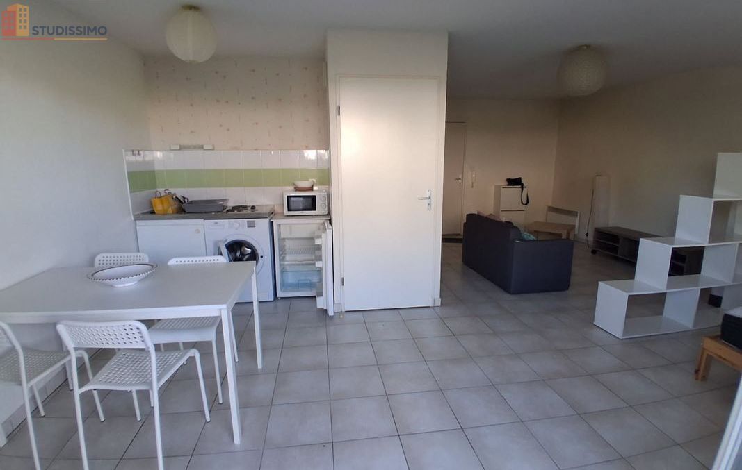 Studio meublé 36m² Libourne - Meublé, DPE D - Photo 5