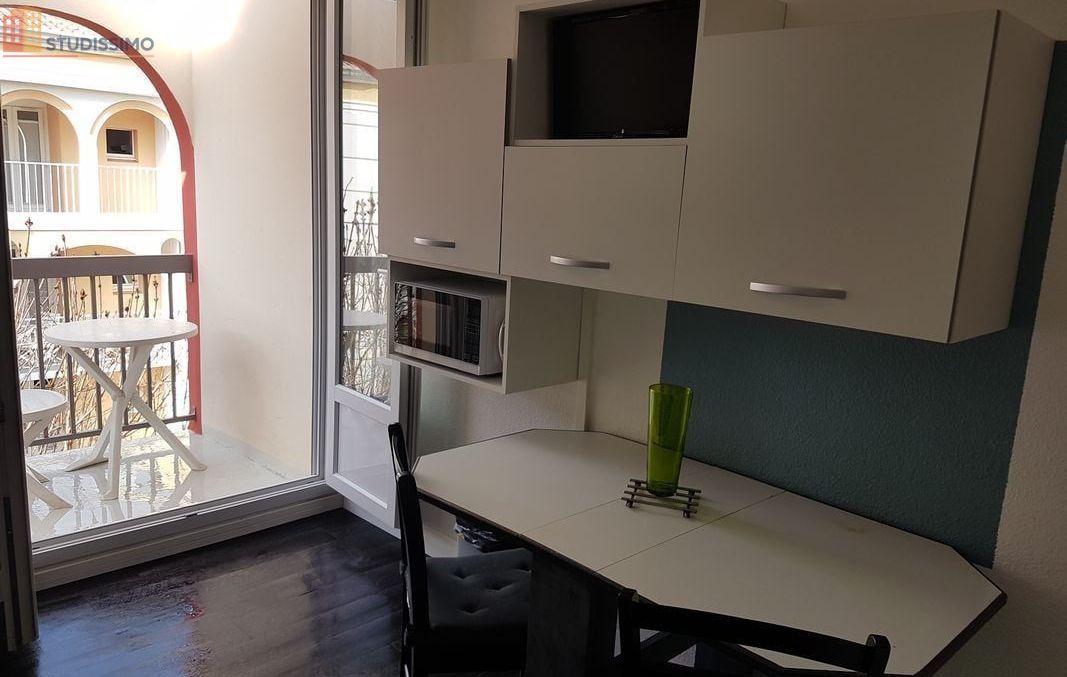 Studio meublé 18m² Lamalou-les-Bains - Rénové, wifi - Photo 2