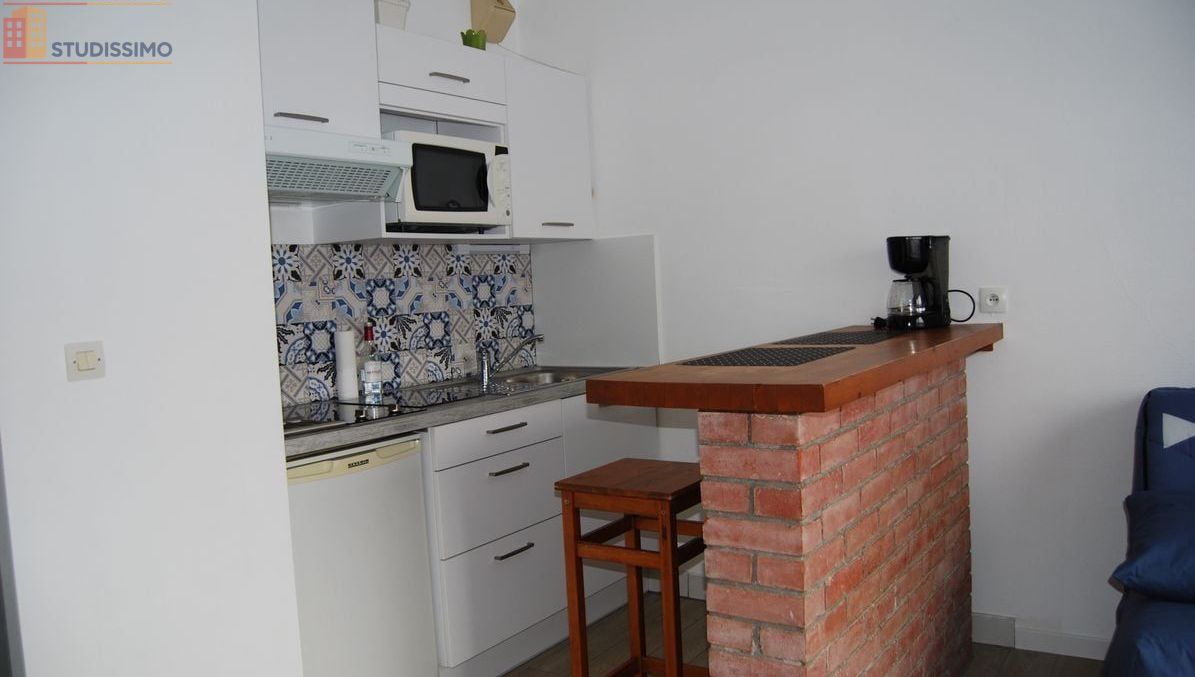 Studio meublé 24m² Bordeaux St-Genès - Parking, lumineux - Photo 2