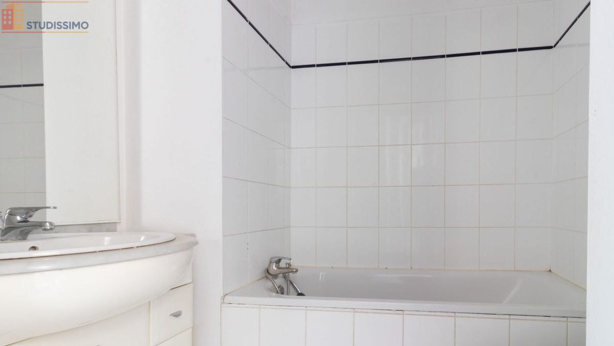 Studio meublé 25m² Bordeaux centre - Dernier étage, lumineux - Photo 6