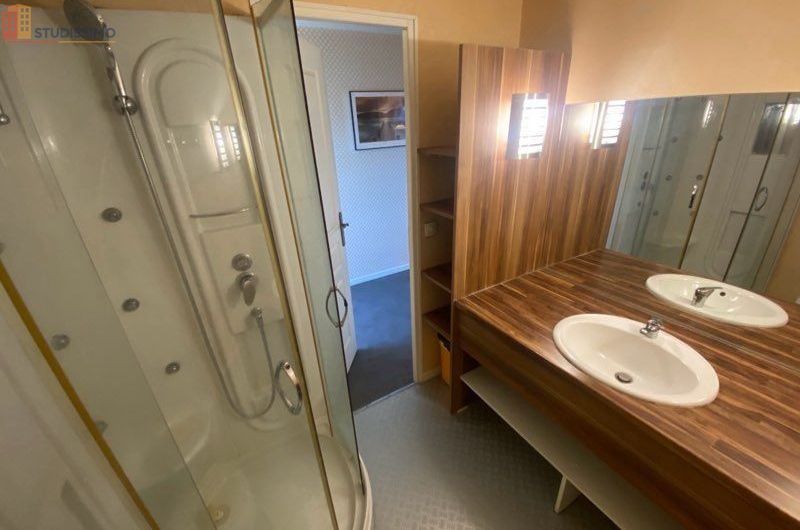 Studio 30m² Gradignan - Jardin, parking - Photo 5