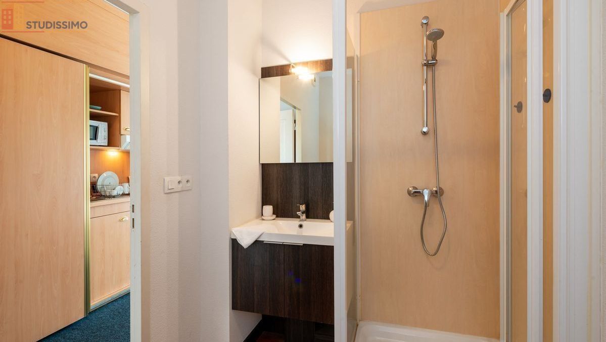 Studio meublé 28m² Bruz - Balcon, lumineux - Photo 2