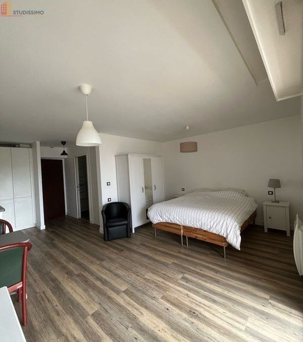 Studio meublé 30m² Talence - Balcon, parking - Photo 3