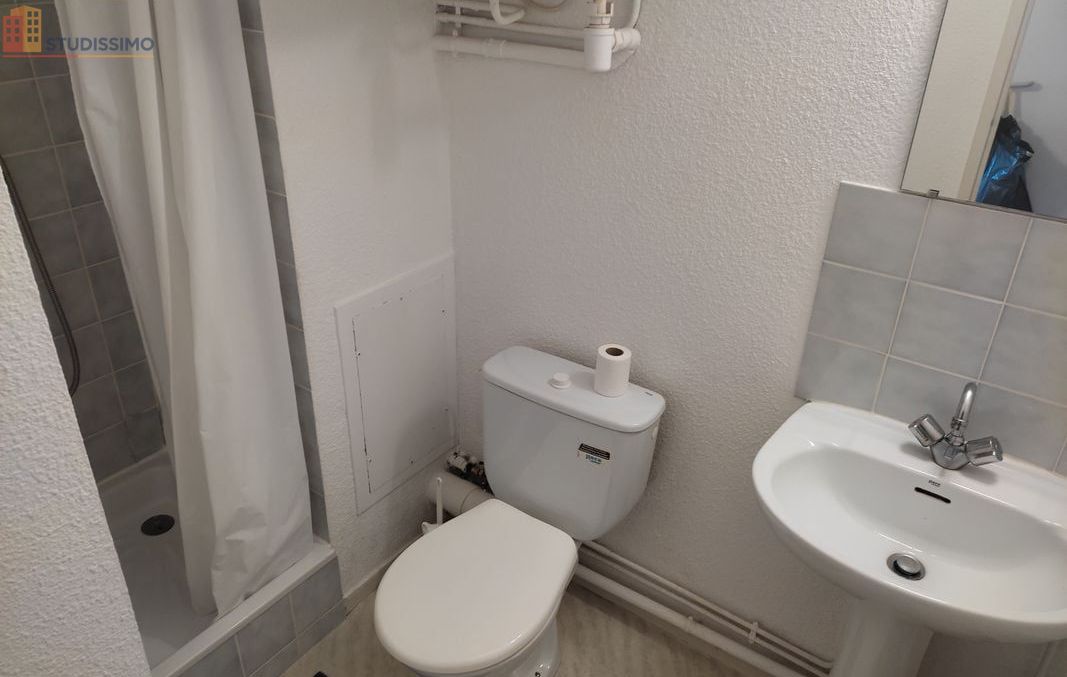 Studio meublé 18m² Rennes Ste-Thérèse - Meublé, lumineux - Photo 1