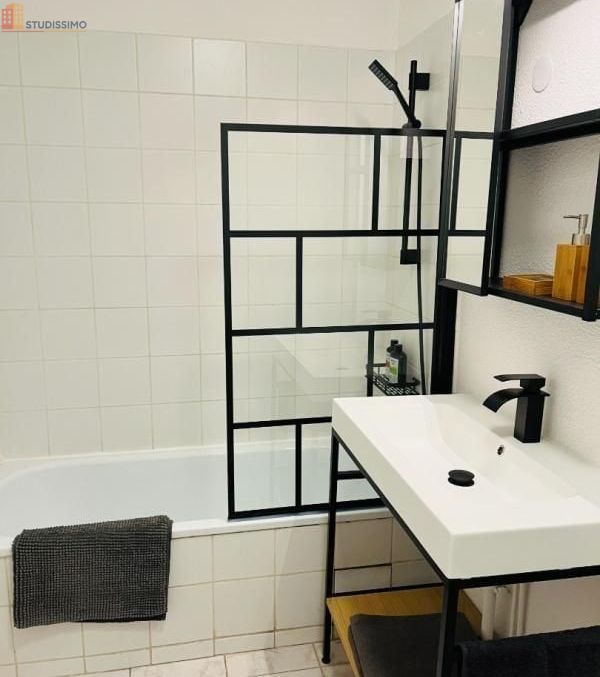 Studio meublé 20m² Montpellier centre - Lumineux, 3e étage - Photo 1