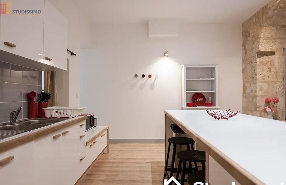 Studio meublé 11m² Bordeaux centre - Calme, parquet - Photo 10