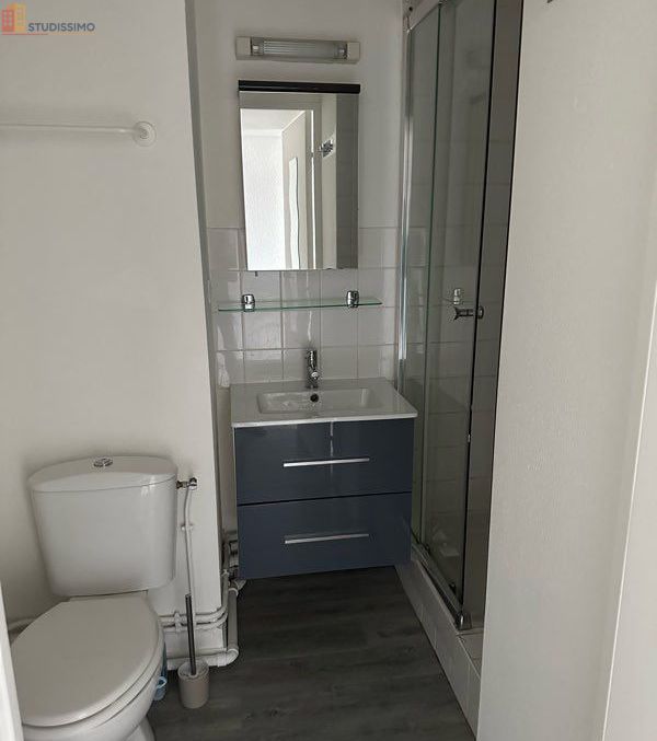 Studio meublé 20m² Rennes centre - Calme, lumineux - Photo 2