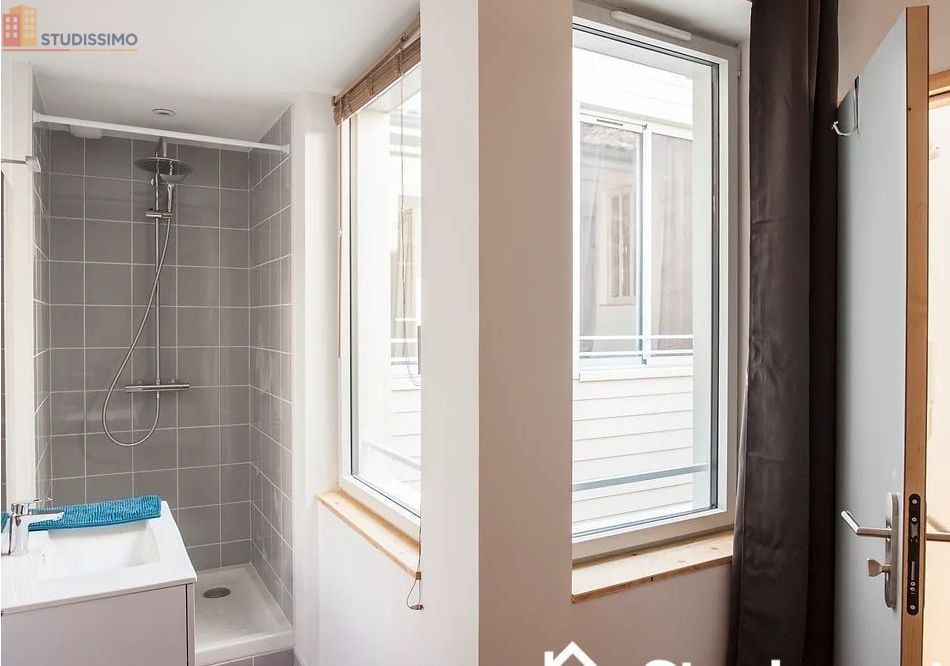 Studio meublé 12m² Bordeaux centre - Calme, lumineux - Photo 1