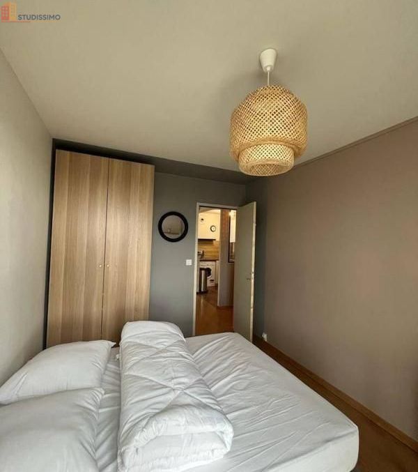 Studio meublé 10m² Le Bouscat - Étage élevé, lumineux - Photo 1