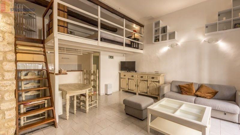 Studio meublé 50m² Montpellier centre - Duplex, spacieux - Photo 1