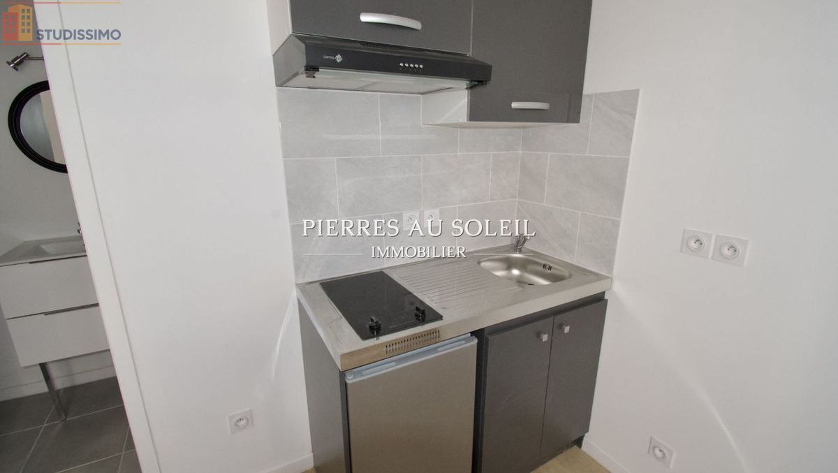 Studio 19m² Bédarieux - Étage 2/3, DPE C - Photo 2
