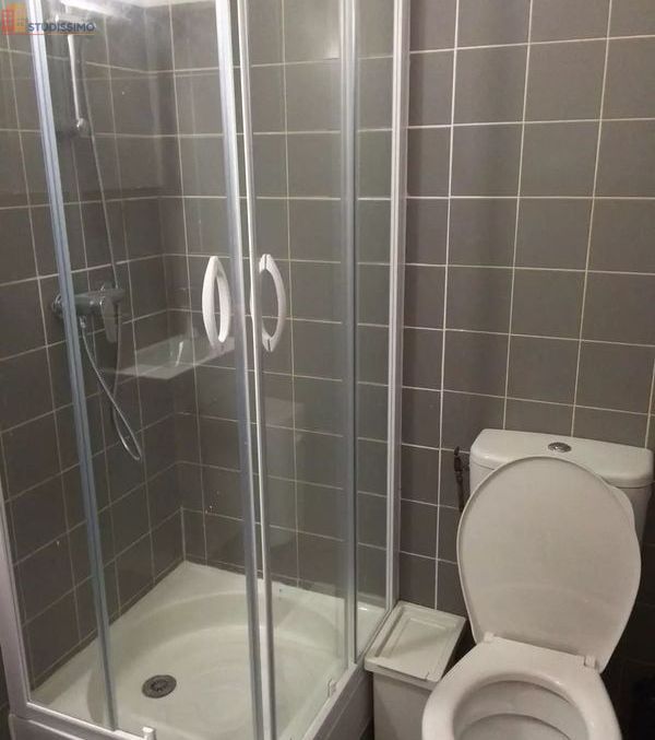 Studio meublé 14m² Rennes centre - Calme, lumineux - Photo 2