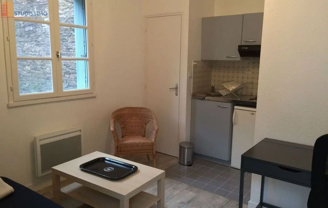 Studio meublé 14m² Rennes centre - Calme, lumineux - Photo 0