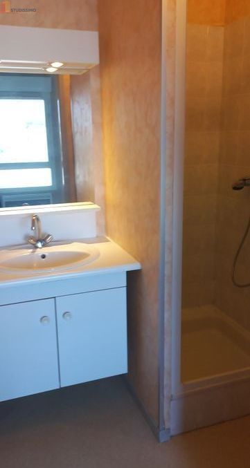 Studio meublé 19m² Rennes 35700 - Meublé, 1er étage - Photo 2