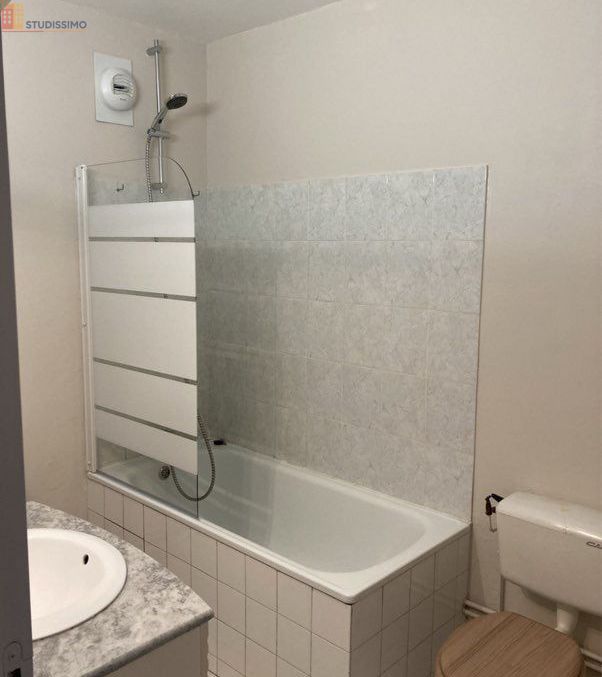 Studio meublé 26m² Rennes 35700 - Meublé, DPE D - Photo 2