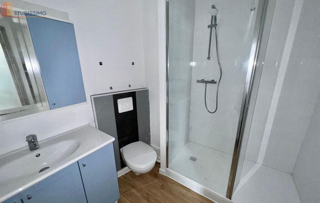 Studio meublé 30m² Rennes 35000 - Meublé, DPE D - Photo 2