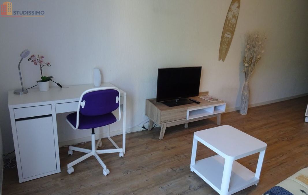 Studio meublé 22m² Talence 33400 - Meublé, calme - Photo 1
