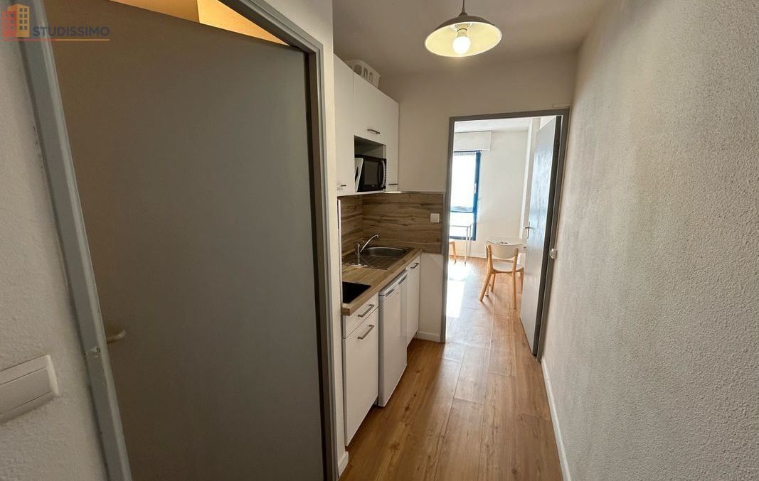 Studio meublé 20m² Talence - Rénové, parking - Photo 18