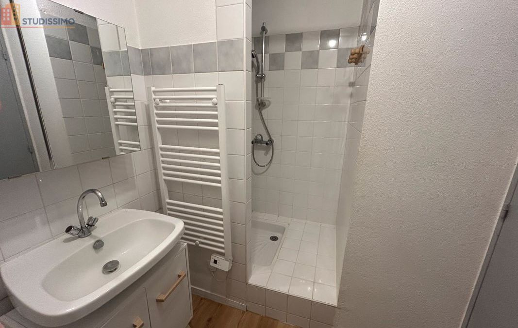 Studio meublé 20m² Talence - Rénové, parking - Photo 6