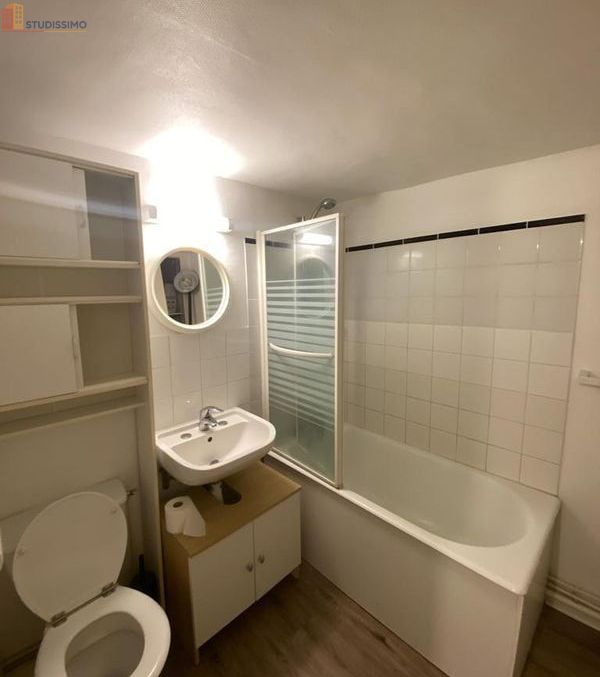 Studio meublé 28m² Rennes centre - Meublé, dernier étage - Photo 2