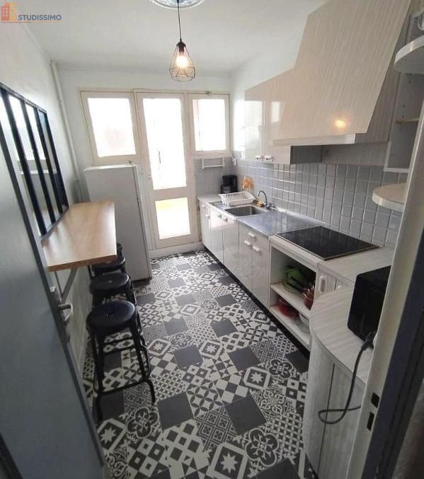 Studio meublé 11m² Rennes - Lumineux, en étage élevé - Photo 3