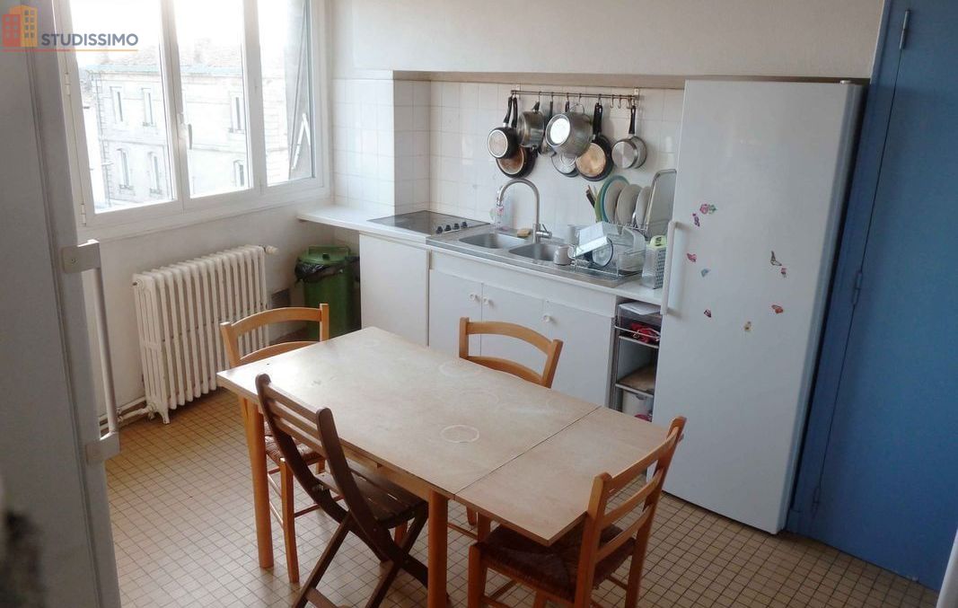 Studio meublé 11m² Bordeaux centre - Résidence étudiante, calme - Photo 1