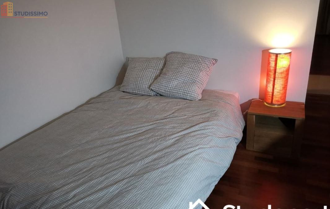 Studio meublé 11m² Rennes centre - Calme, lumineux - Photo 2