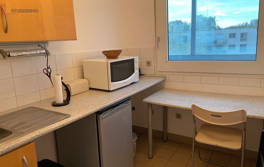 Studio meublé 35m² Bordeaux centre - Lumineux, 4e étage - Photo 3