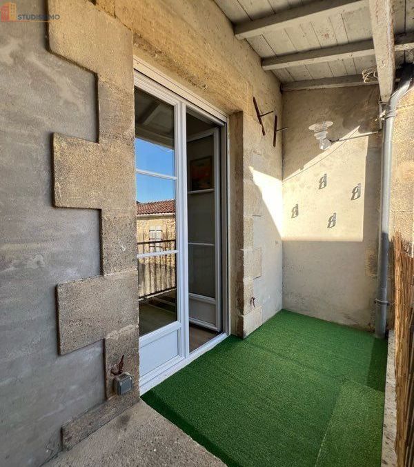 Studio meublé 20m² Lesparre-Médoc - Mezzanine, balcon - Photo 2