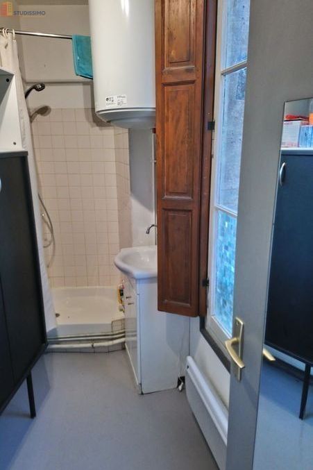 Studio meublé 17m² Bordeaux centre - Proche lycées, lumineux - Photo 2