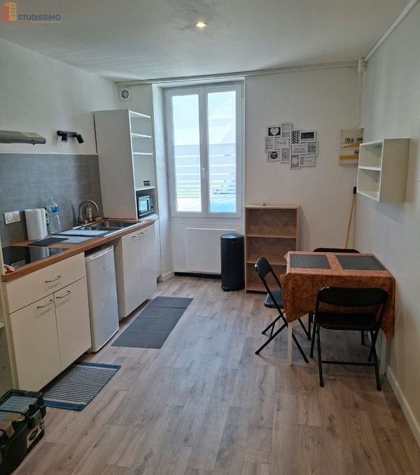 Studio meublé 27m² Lesparre-Médoc - Grand, lumineux - Photo 8