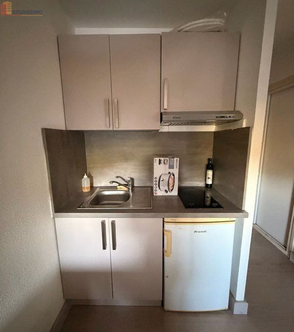 Studio meublé 19m² Agde 34300 - Meublé, 2e étage - Photo 2