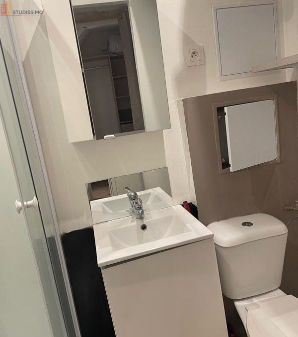 Studio meublé 17m² Bordeaux centre - Meublé, DPE D - Photo 2