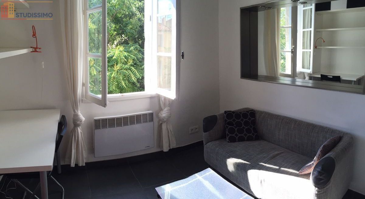 Studio meublé 29m² Montpellier centre - Duplex, lumineux - Photo 1
