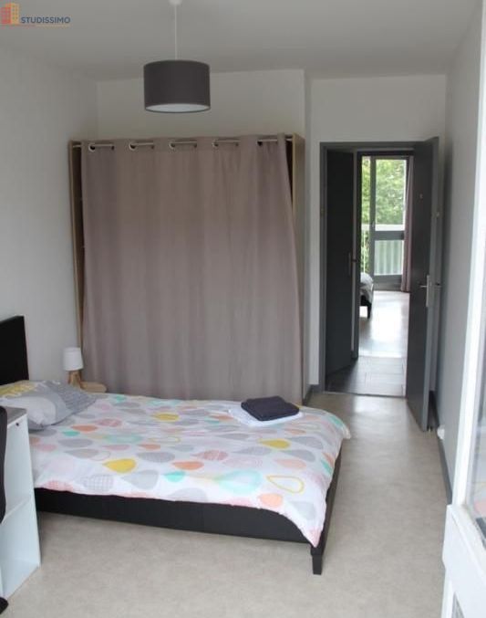 Studio meublé 12m² Rennes centre - Calme, lumineux - Photo 2
