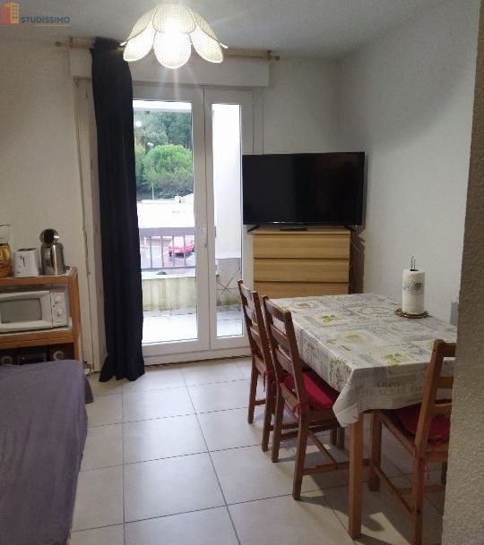 Studio meublé 18m² Lamalou-les-Bains - Balcon, wifi - Photo 2