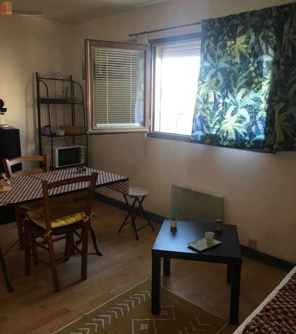 Studio meublé 25m² Bordeaux centre - Calme et lumineux - Photo 2
