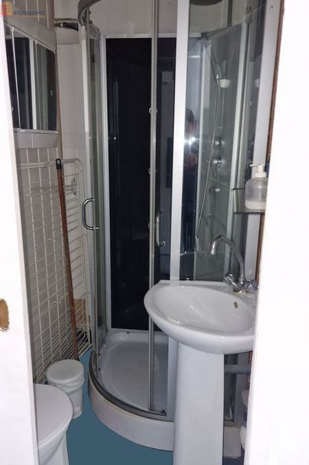 Studio meublé 20m² Béziers centre - Meublé, 1er étage - Photo 2