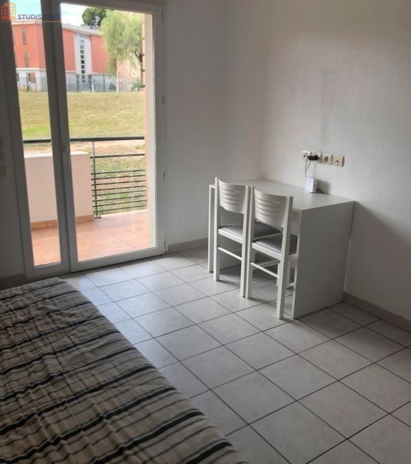 Studio meublé 18m² Béziers - Meublé, DPE C - Photo 2