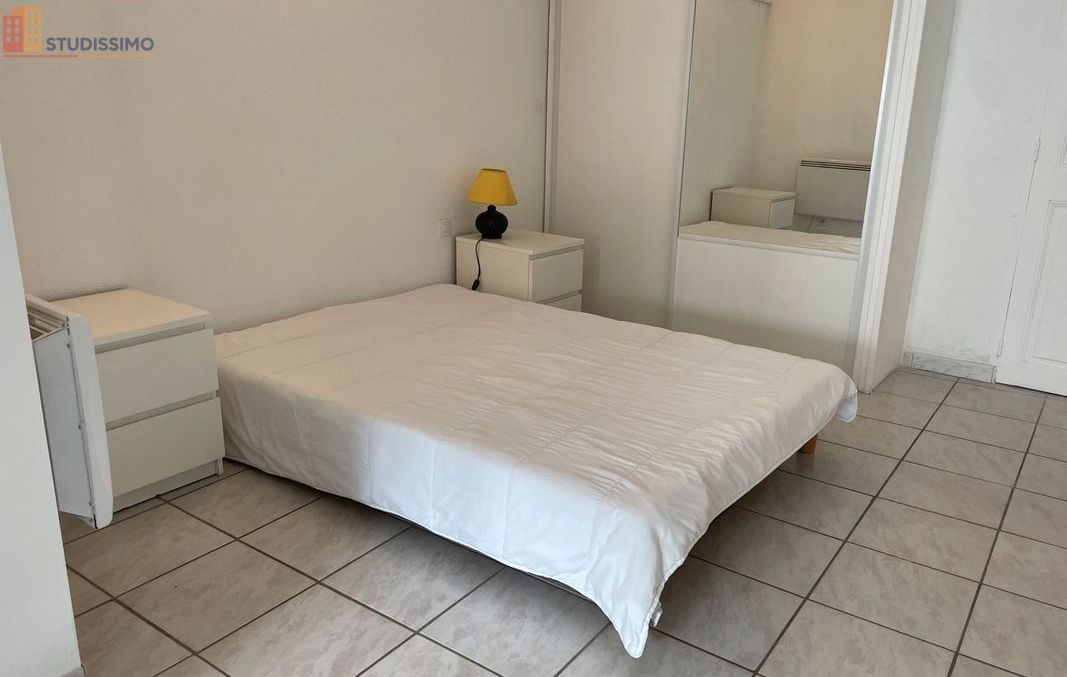 Studio meublé 38m² Saint-Pons-de-Thomières - Grand, rez-de-chaussée - Photo 2