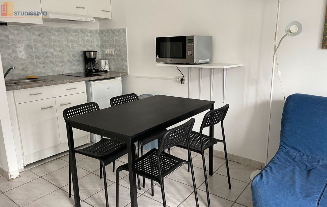 Studio meublé 38m² Saint-Pons-de-Thomières - Grand, rez-de-chaussée - Photo 1