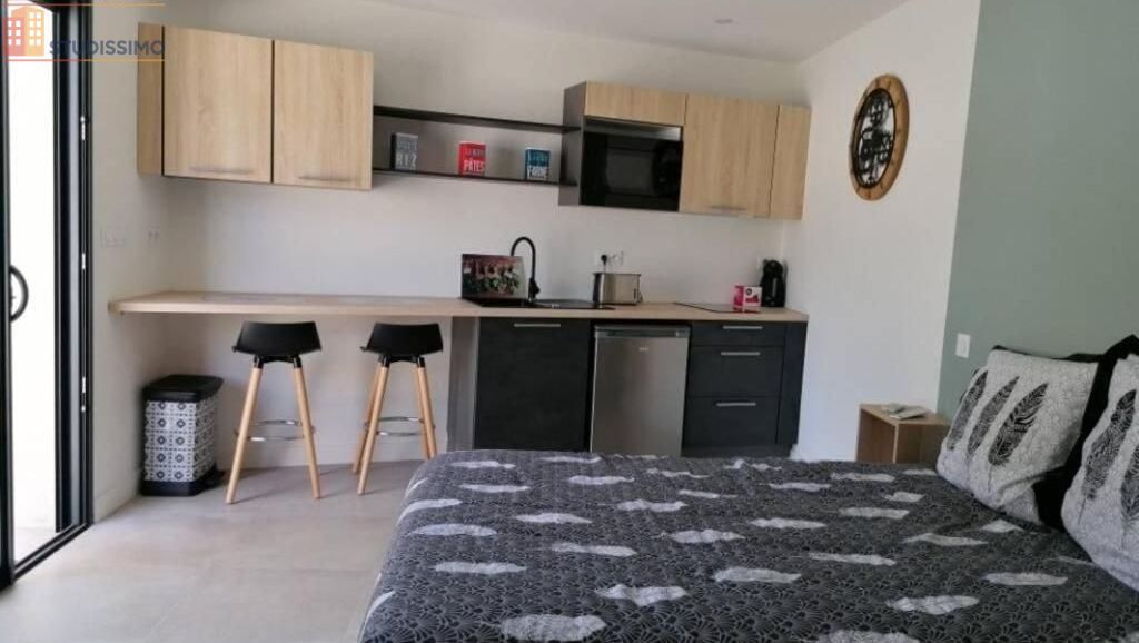 Studio meublé 20m² Agde - Plain-pied, terrasse proche mer - Photo 2