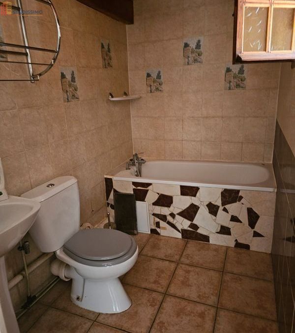 Studio meublé 28m² Sète 34200 - Joli, dernier étage - Photo 3