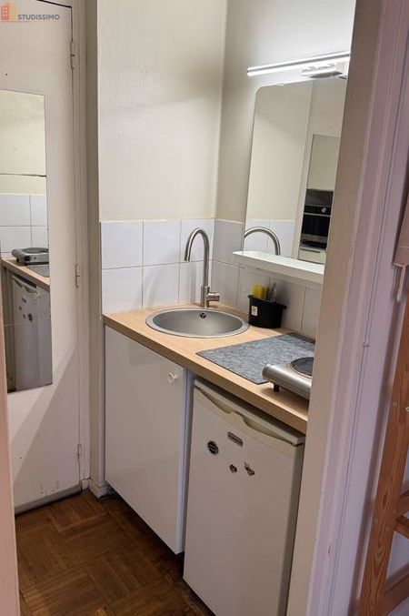 Studio meublé 12m² Rennes 35000 - Proche Thabor, calme - Photo 1