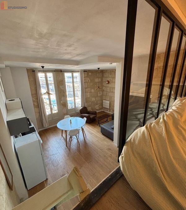 Studio 30m² Bordeaux centre - Meublé, vue Flèche Saint-Michel - Photo 1