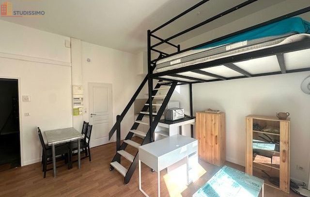 Studio meublé 27m² Bordeaux 33800 - Terrasse privative, meublé - Photo 1