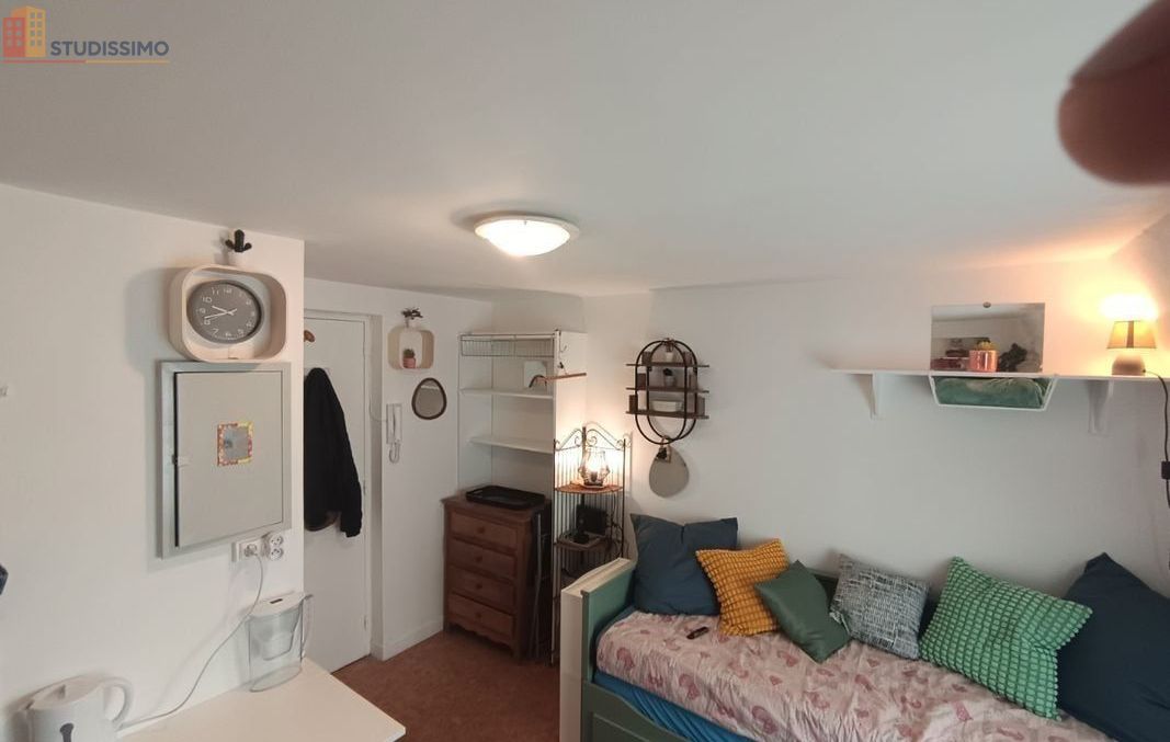 Studio meublé 20m² Rennes 35000 - Cosy, dernier étage - Photo 3
