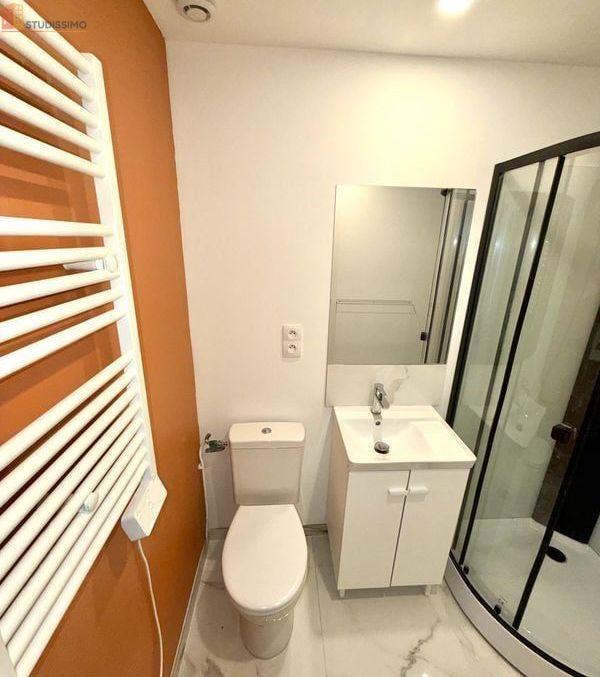 Studio meublé 17m² Rennes Gare Sud - Proche gare, lumineux - Photo 2