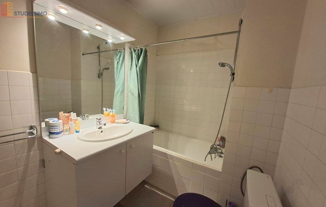 Studio 29m² Rennes Patton - Balcon, parking - Photo 1
