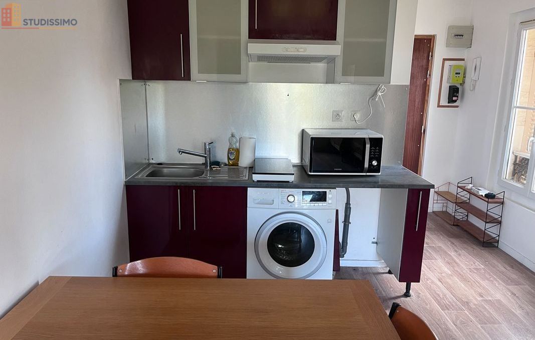 Studio meublé 24m² Bordeaux centre - Lumineux, plein centre - Photo 1